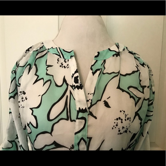 Pretty Flower Print Semi-Sheer Blouse - Picture 2 of 7